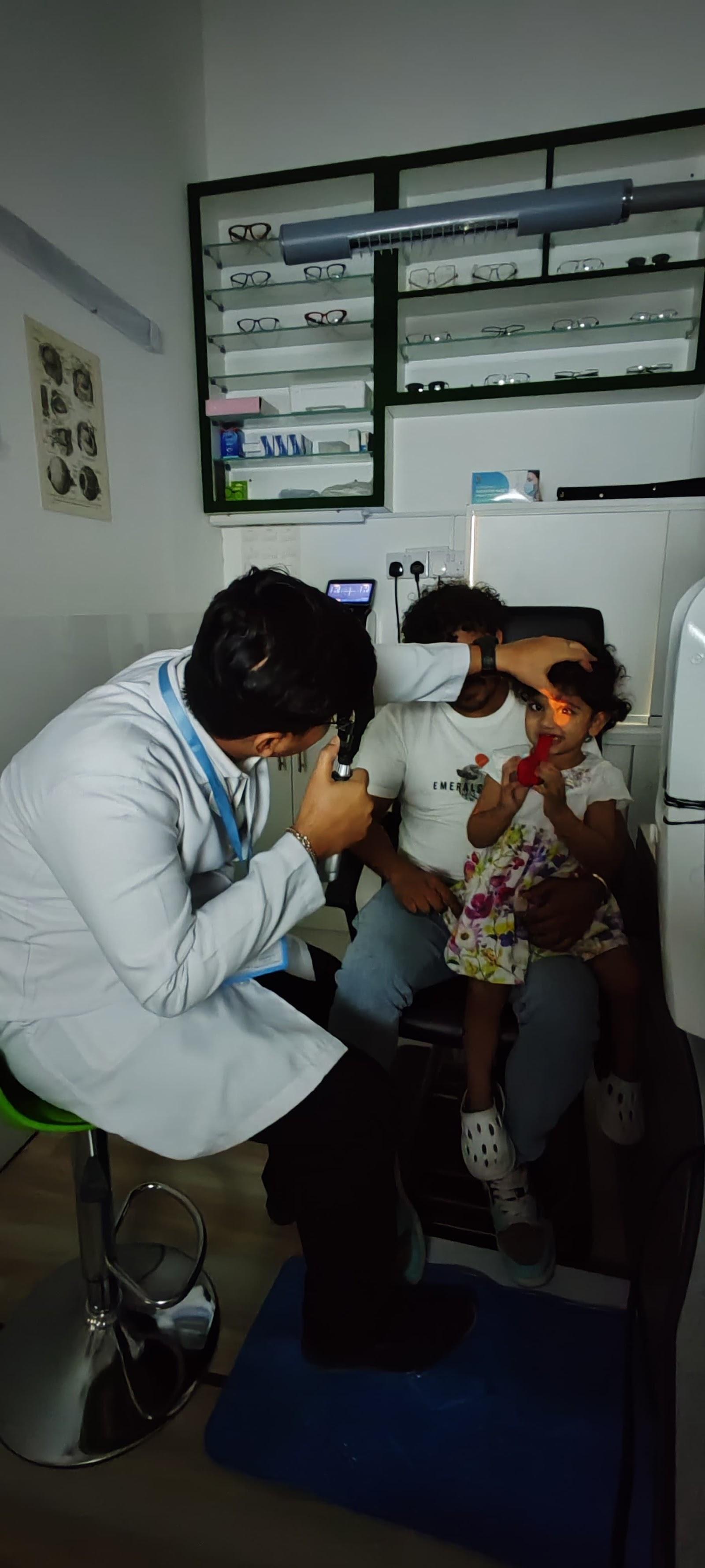 Shruti Eye Care Opticals LLC — صورة 1