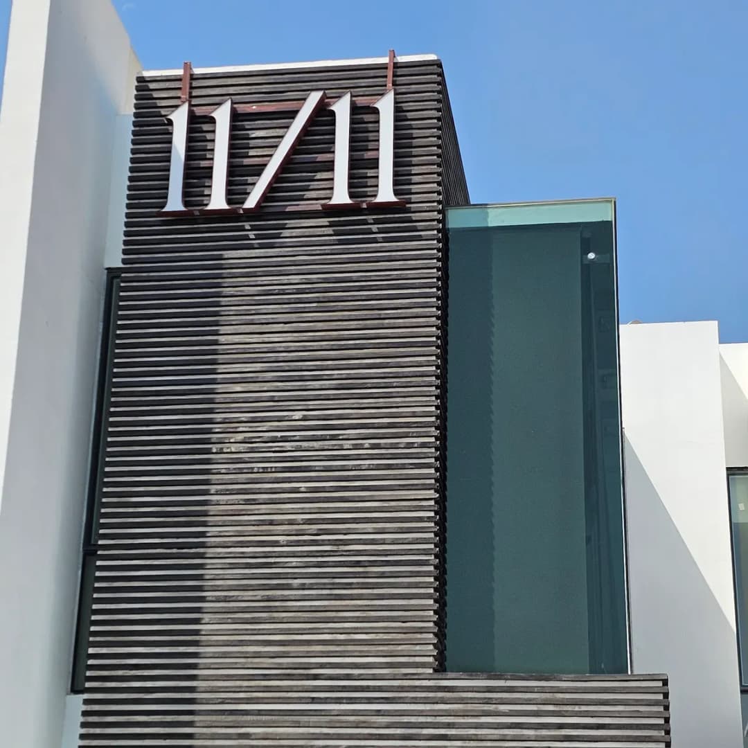 11 11 Aesthetic Clinic — صورة 6