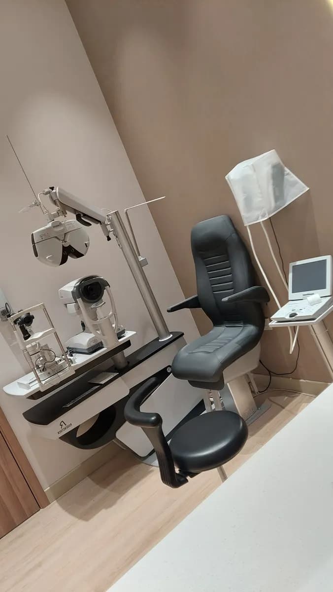 Al Jaber Optical Centre(L.L.C)-Br Emirates Mall photo 4