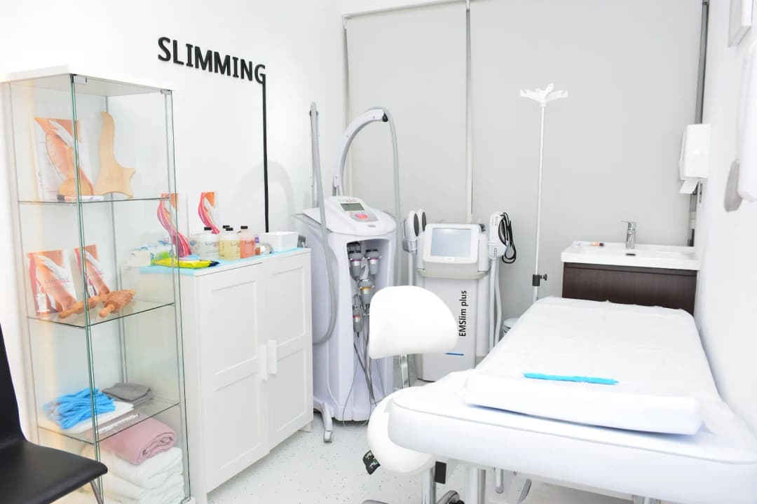 Al Wasl Aesthetic Poly Clinic photo 3
