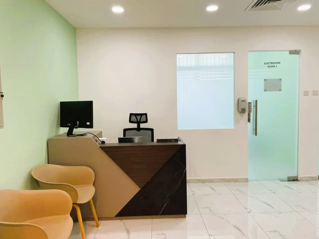 Chic & Smooth Hair Removal Center photo 3