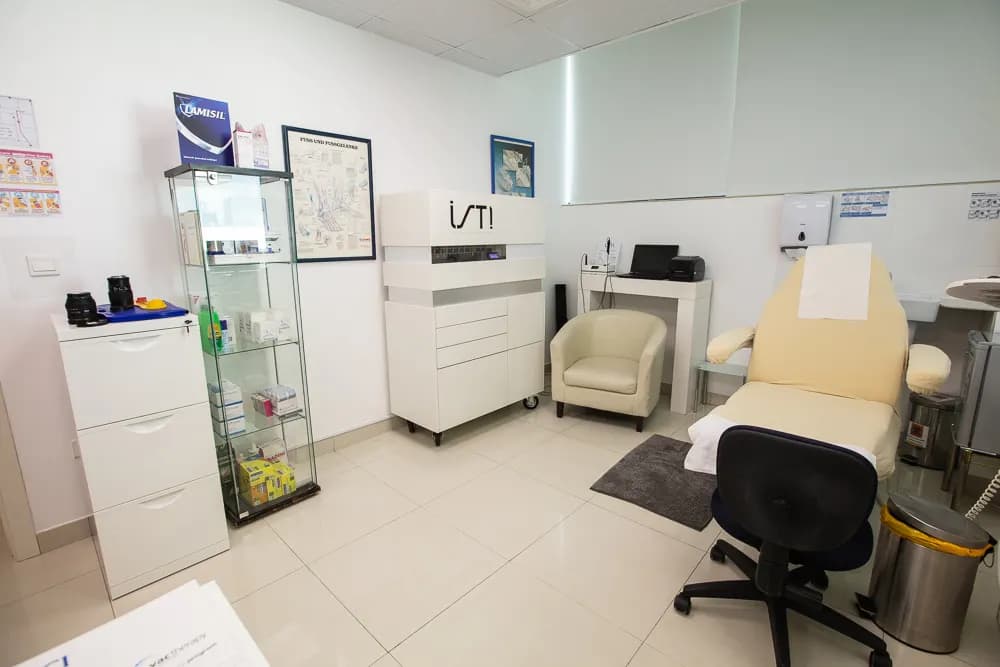 Chiropody Center — صورة 6
