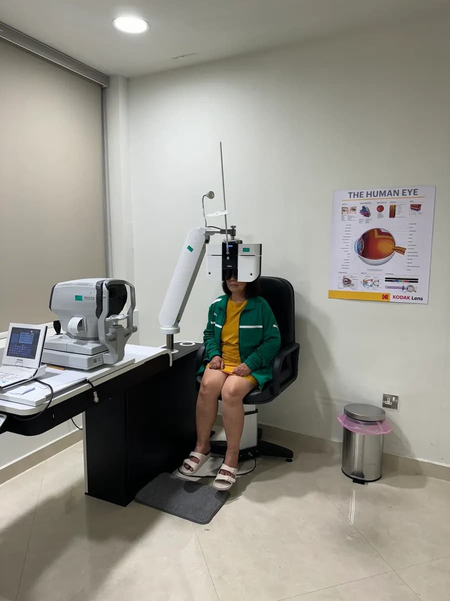 Emirates Optical (L.L.C) (BRANCH) Rigga 1