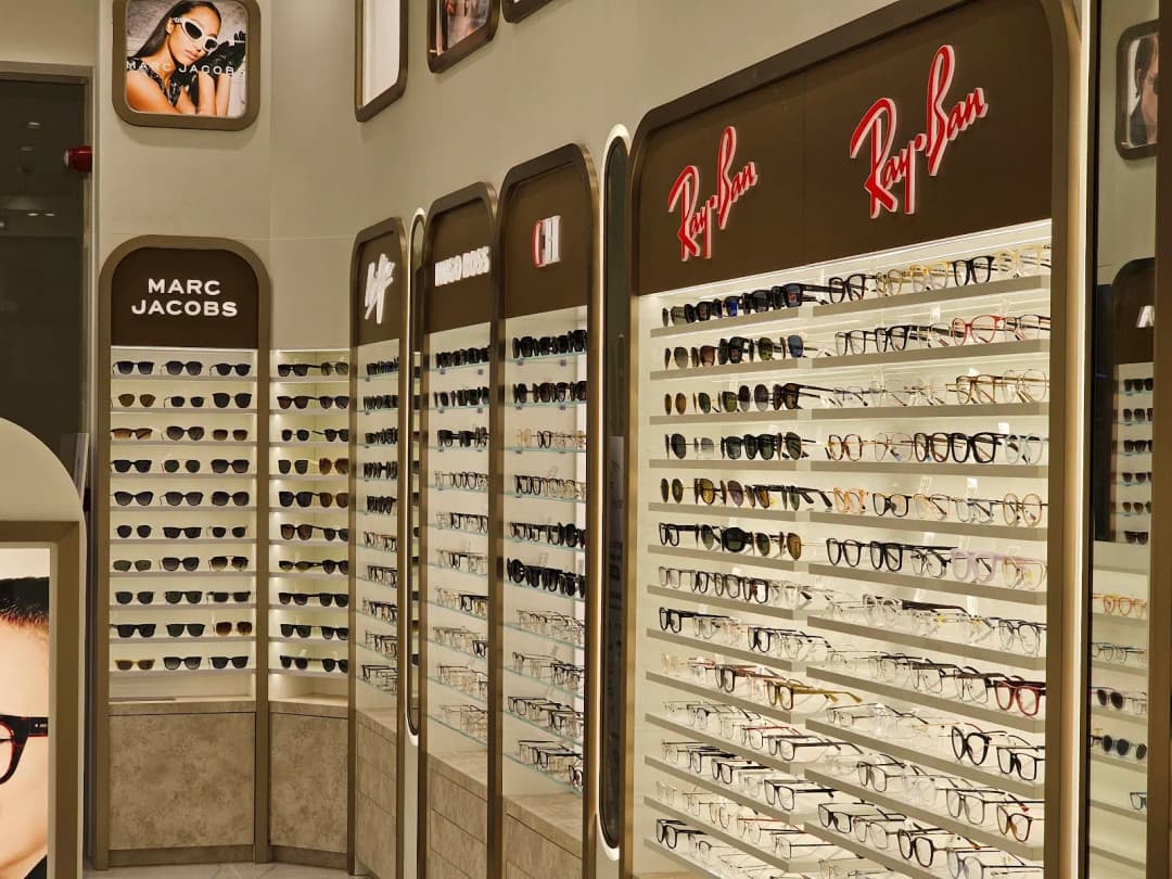 Emirates Optical — صورة 6