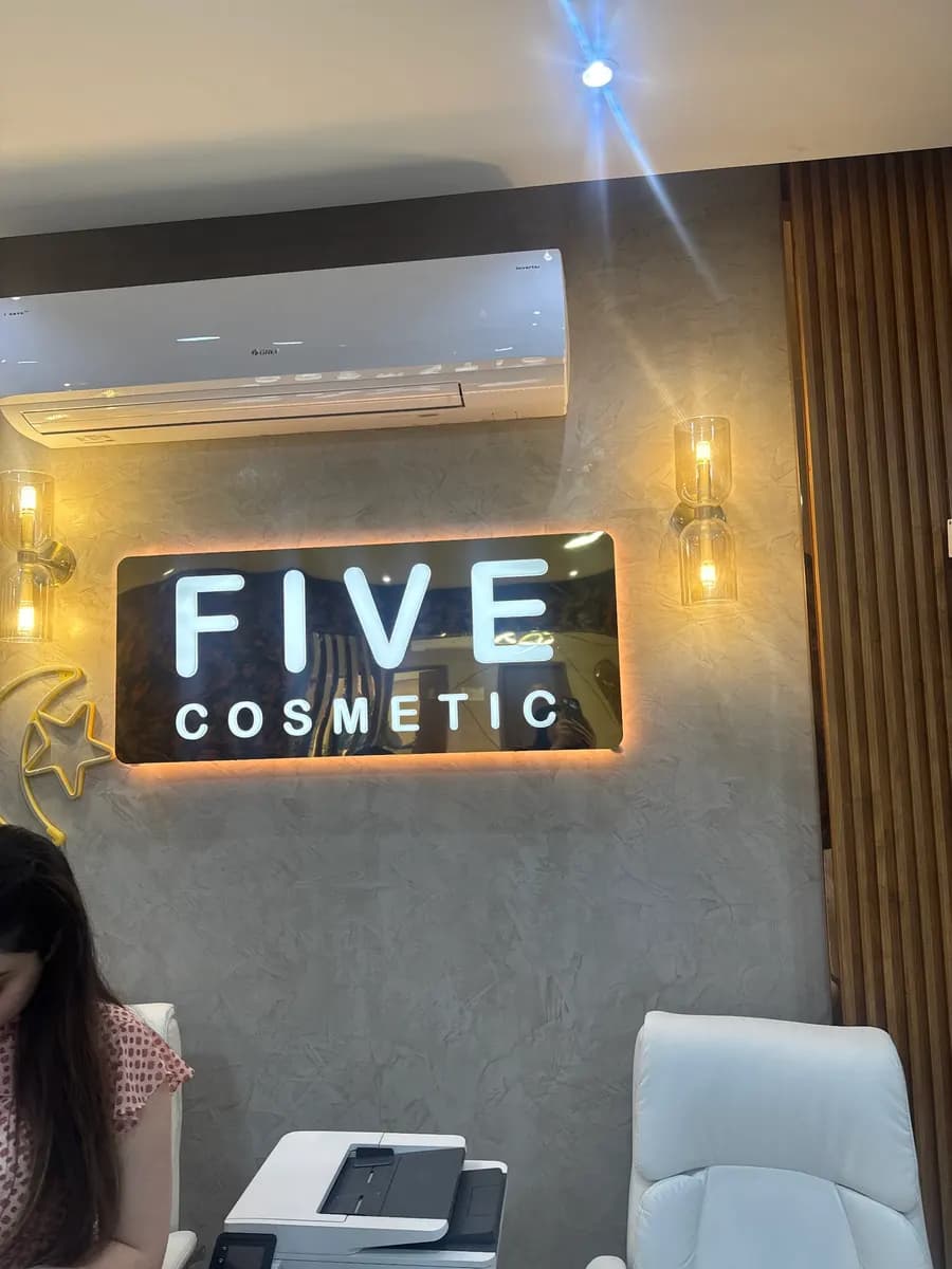 Five Cosmetic Poly Clinic