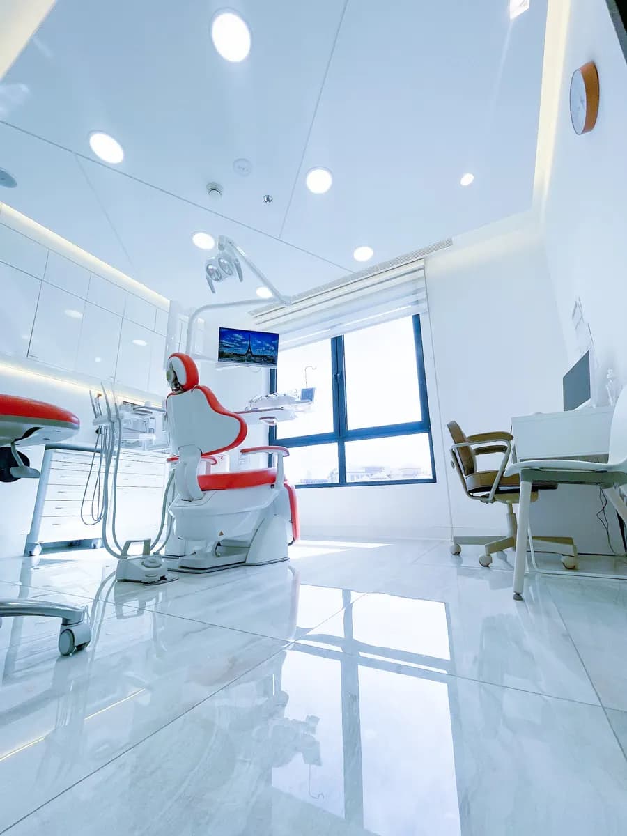 French Dental Clinic — صورة 5