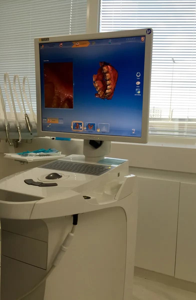 Imed Dental Clinic — صورة 7