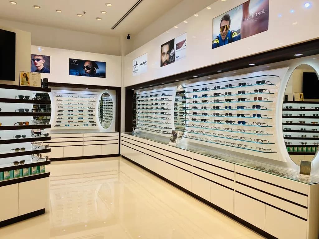 King Opticals — صورة 8