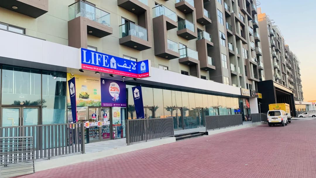 Life Pharmacy 136