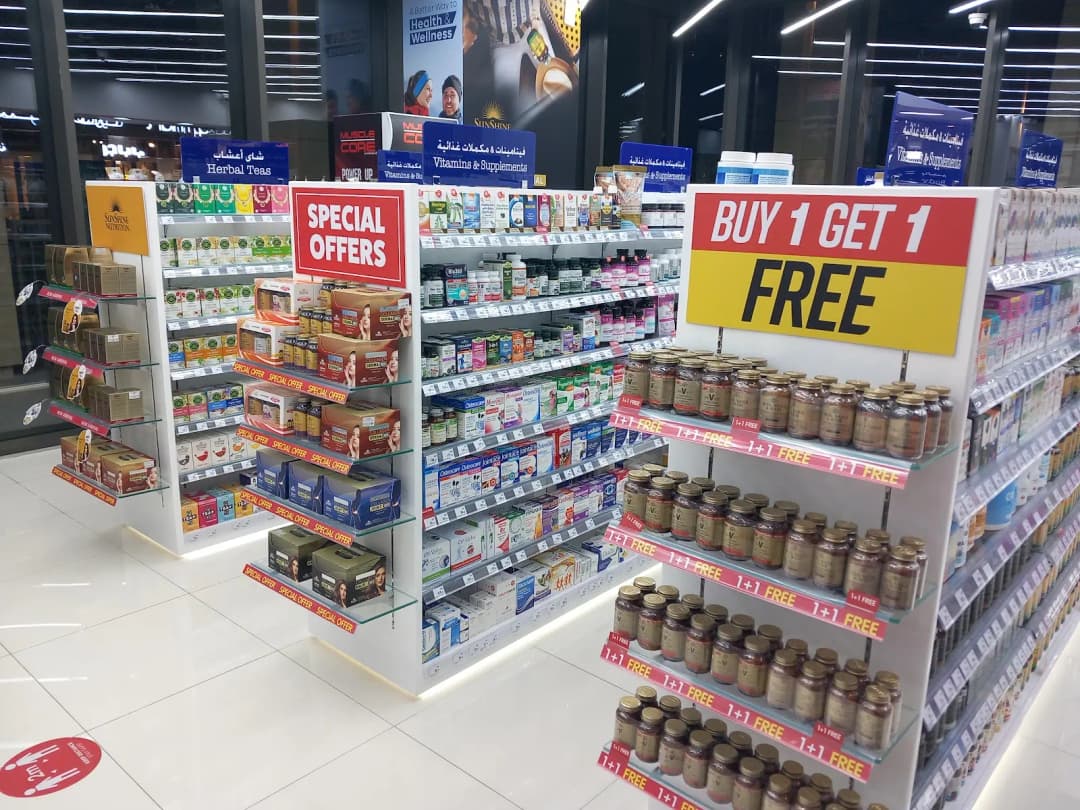 Life Pharmacy 83