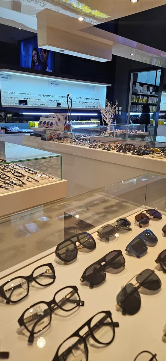Lunettes(House Of Quality Optics)- Umm Soqeim photo 3