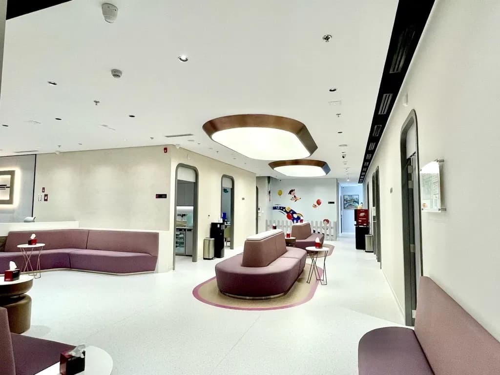 Medcare Medical Centre The Valley photo 4