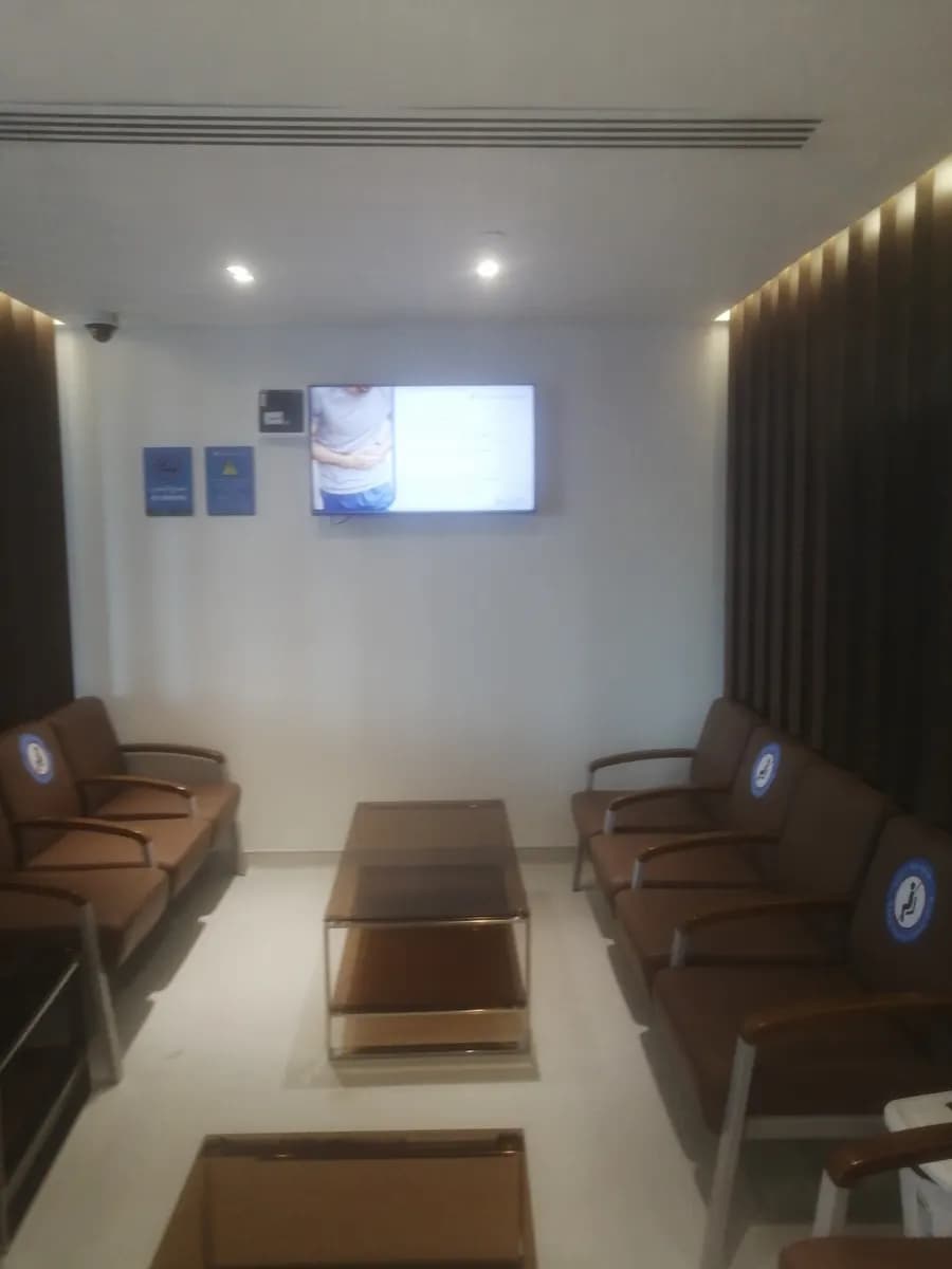 Nmc Specialty Hospital Pharmacy — صورة 6