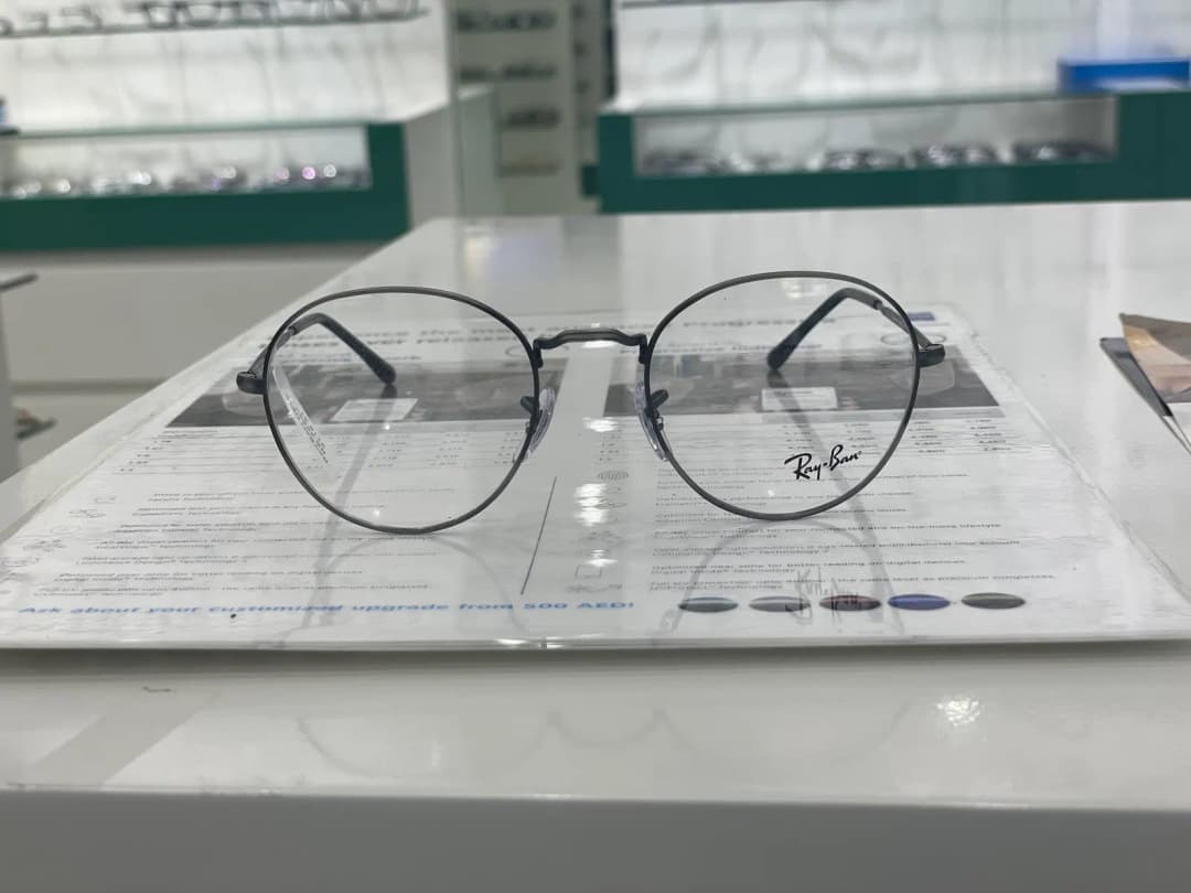 O J O Optical Center photo 3
