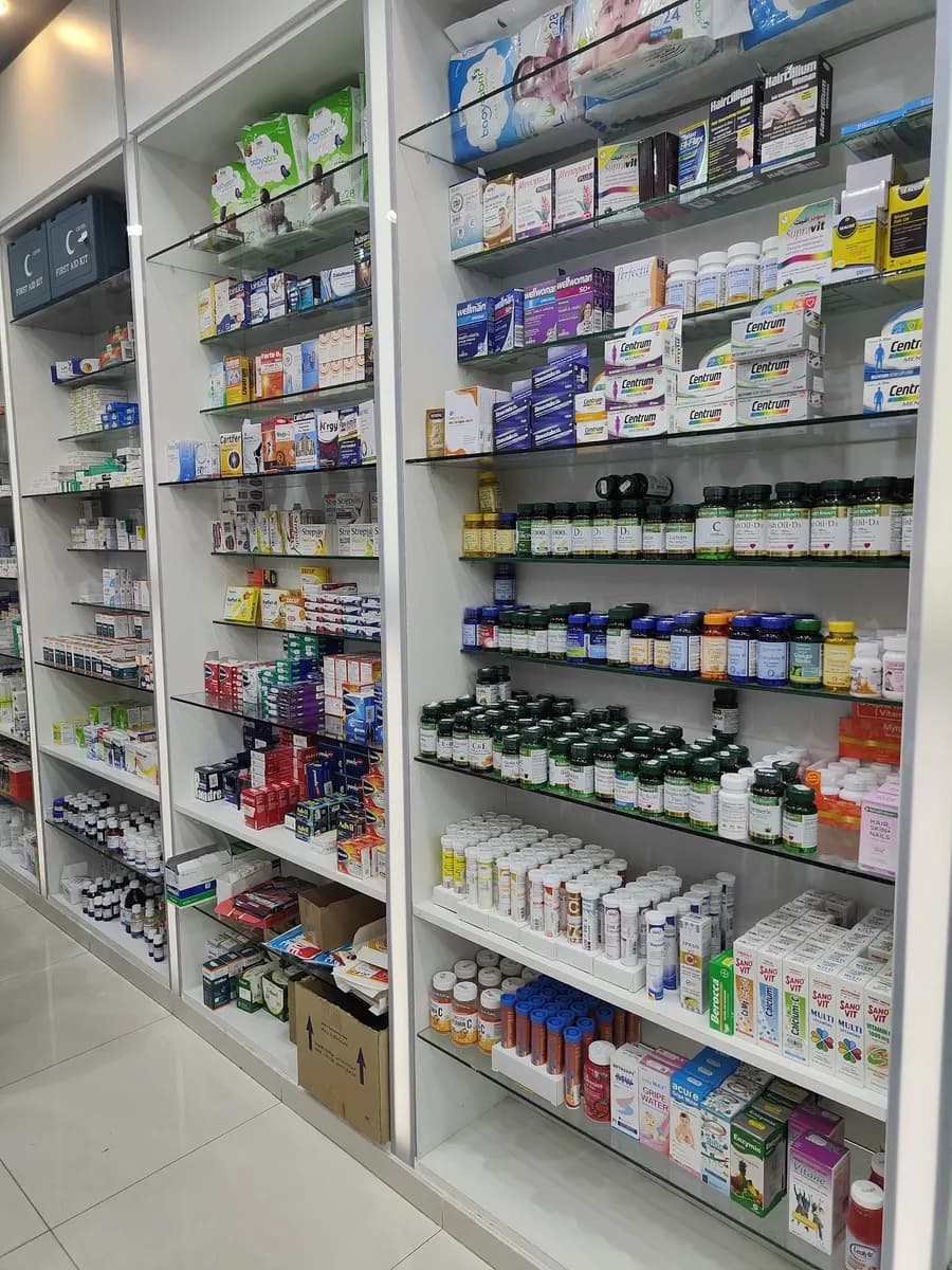 Qamar Al Satwa Pharmacy photo 2