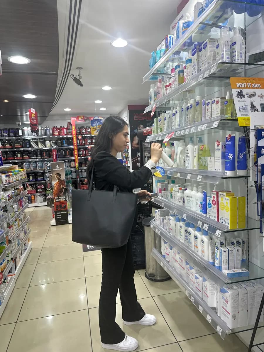 Real 6 Pharmacy photo 2