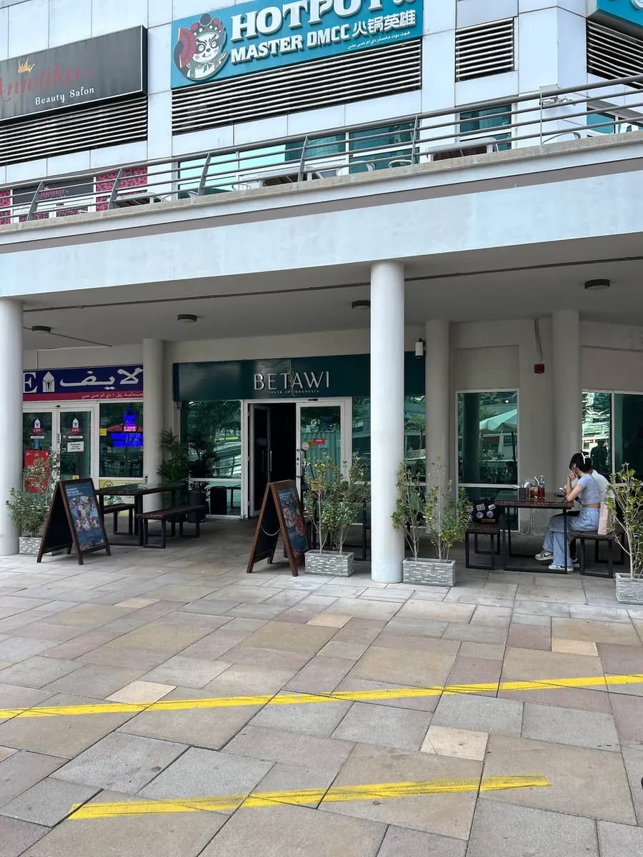 Real 7 Pharmacy Jlt photo 2