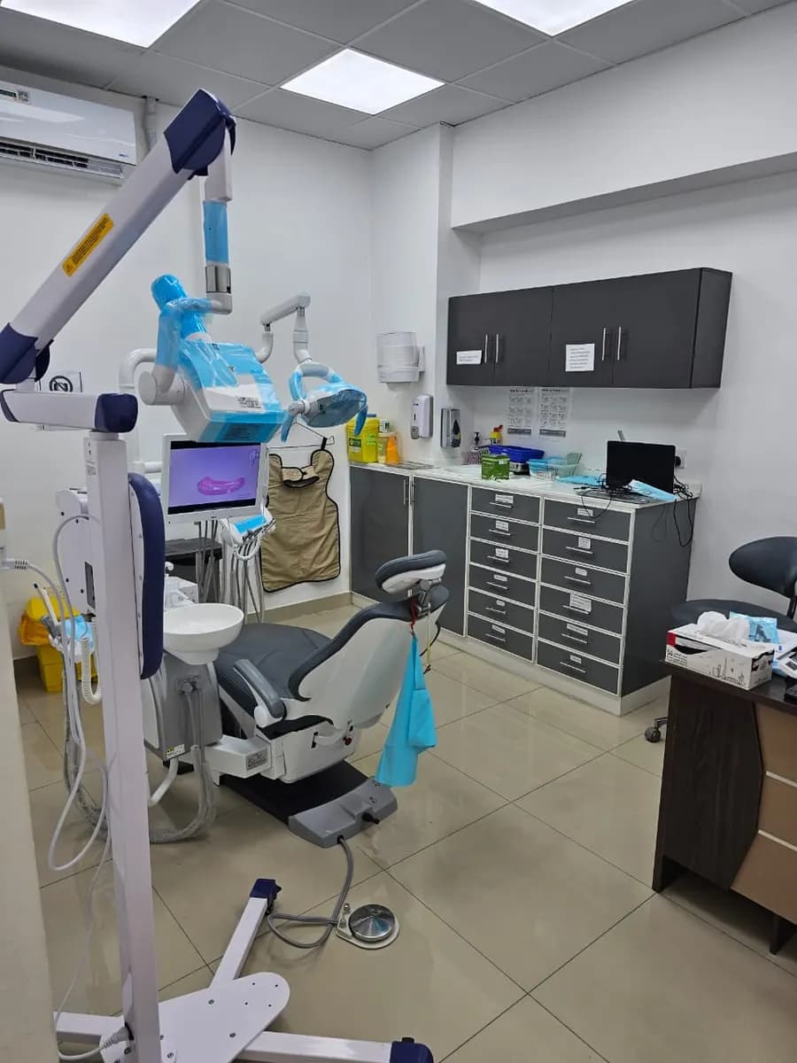 Royal Dental Clinic photo 2