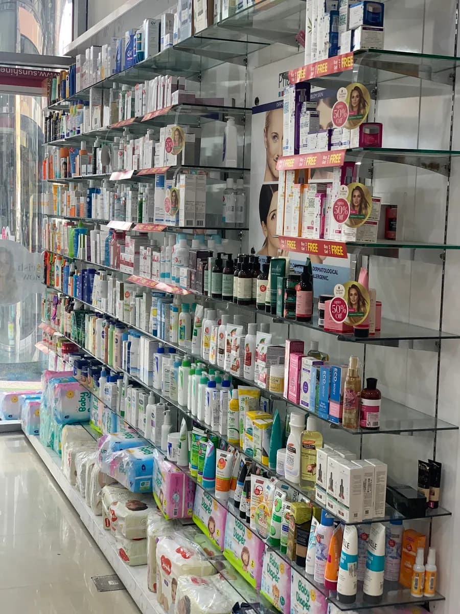 Royal Mamzar Pharmacy photo 4