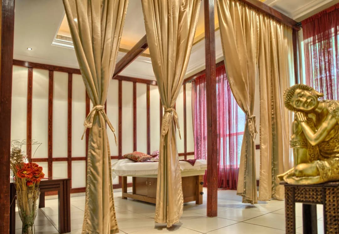 Royal Retreat Beauty Center photo 2