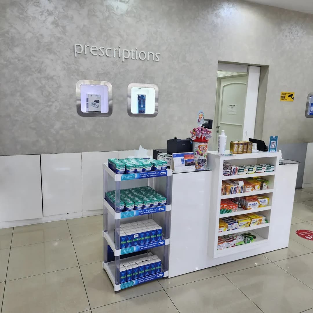 Unicare Star Pharmacy — صورة 7