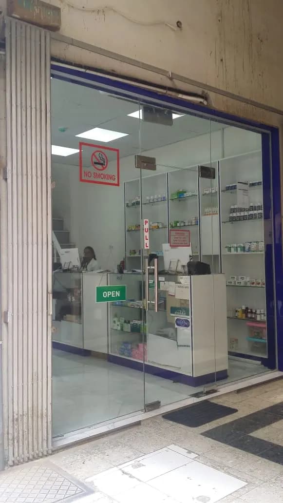 Weston Pharmacy — صورة 6