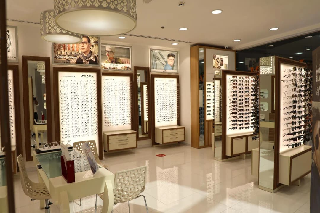 Yateem Optician - Emirates Tower