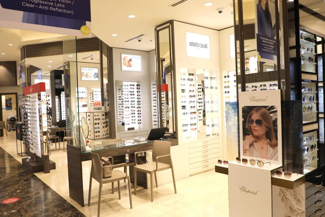Yateem Optician(Br.Dubai Mall) photo 4