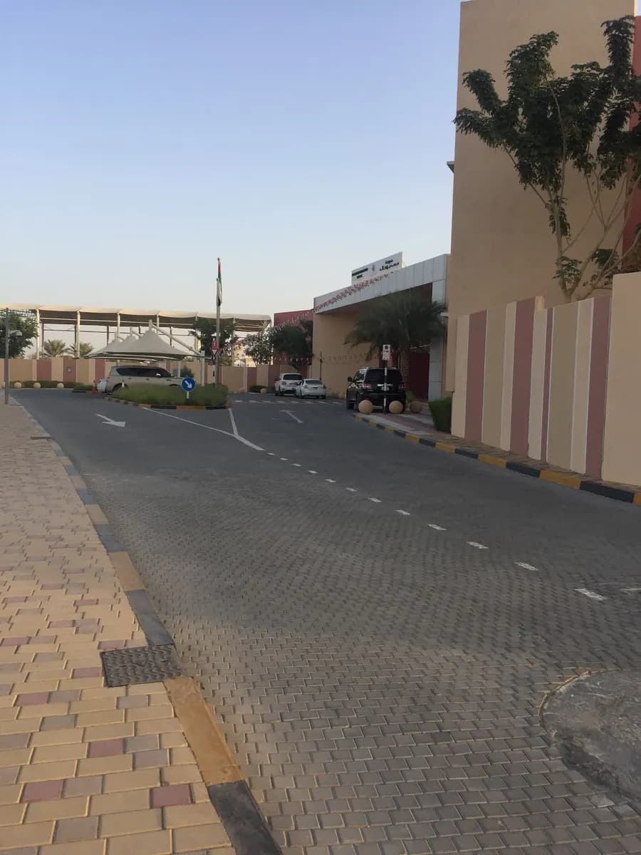 Mohammed Bin Khalid School Clinic — صورة 8