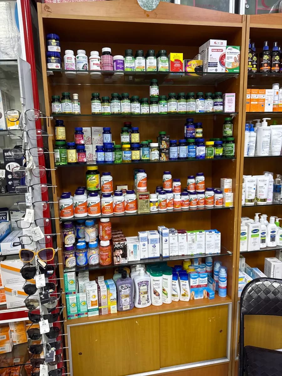 AL Hakeem Land Pharmacy photo 2