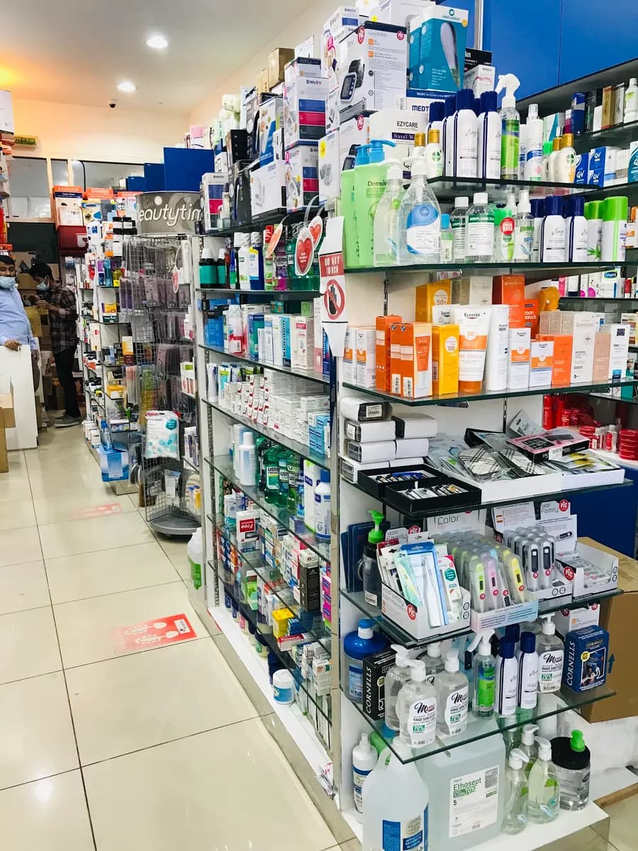 Point Care Pharmacy — صورة 8