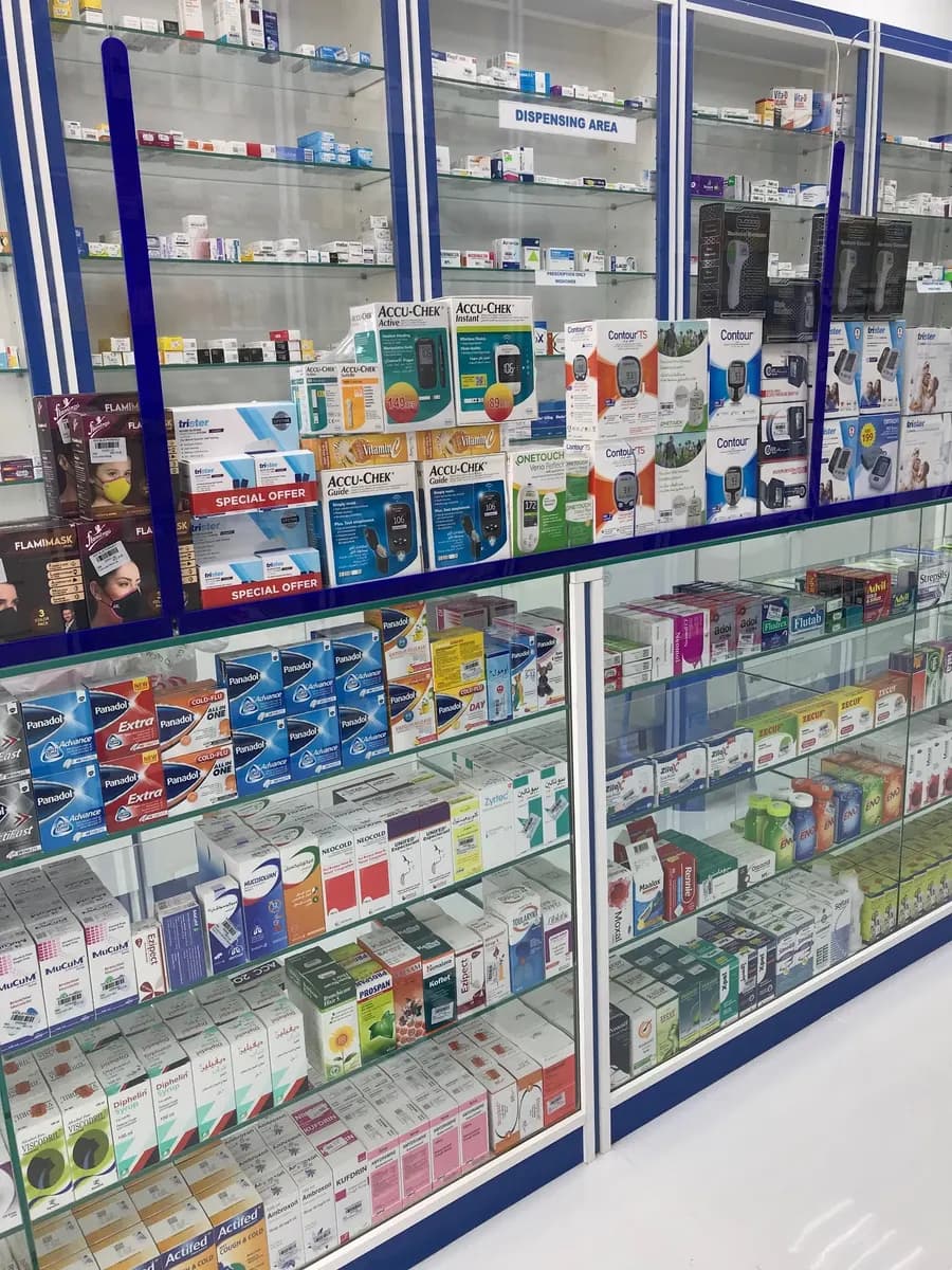 Max Blue Pharmacy photo 4