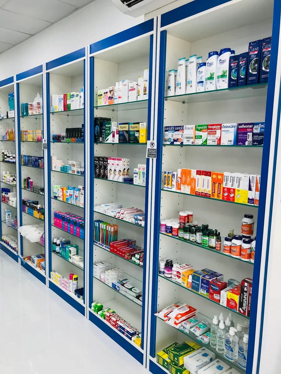 Max Blue Pharmacy — صورة 6