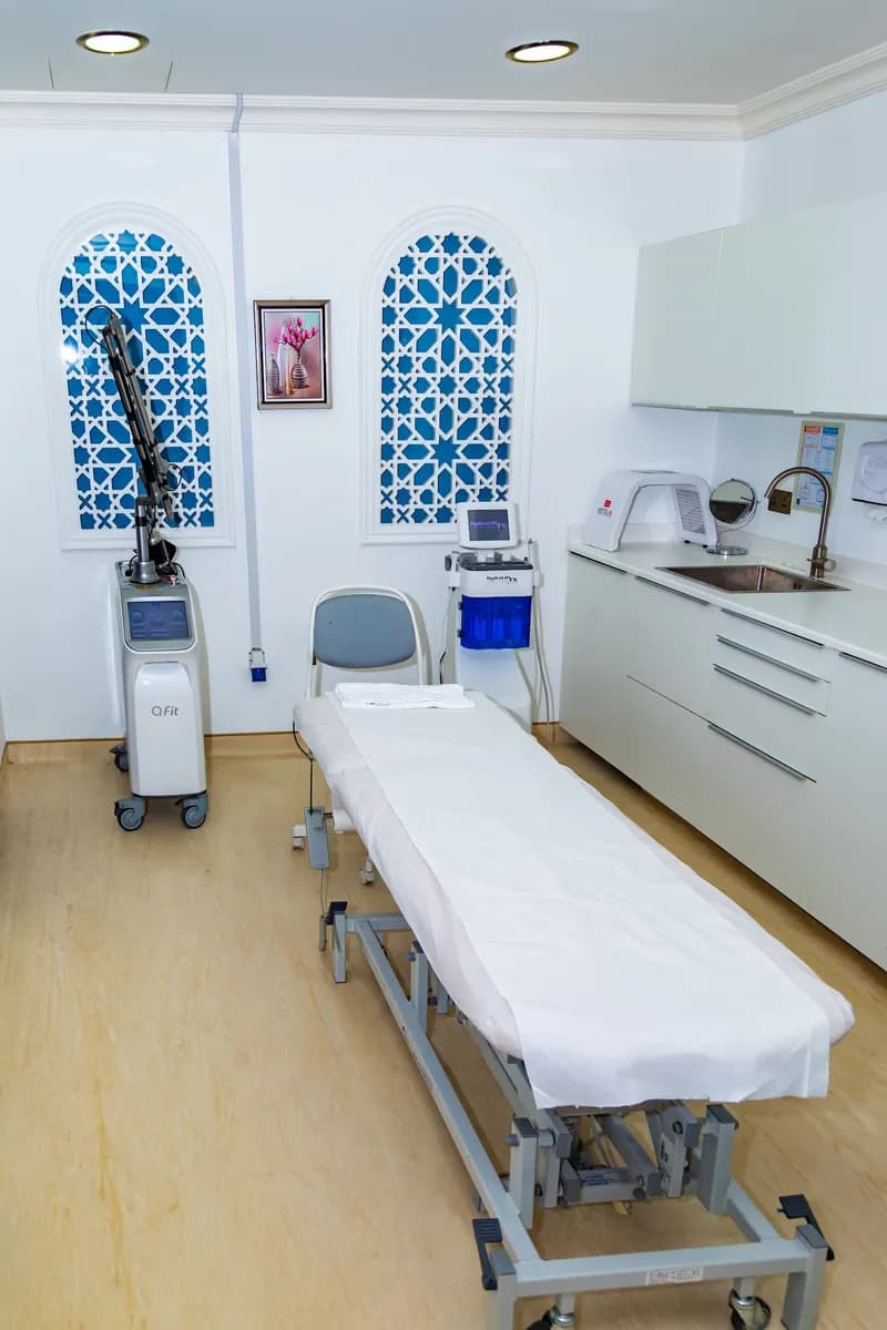 AL Dimashqi Medical Centre — صورة 7