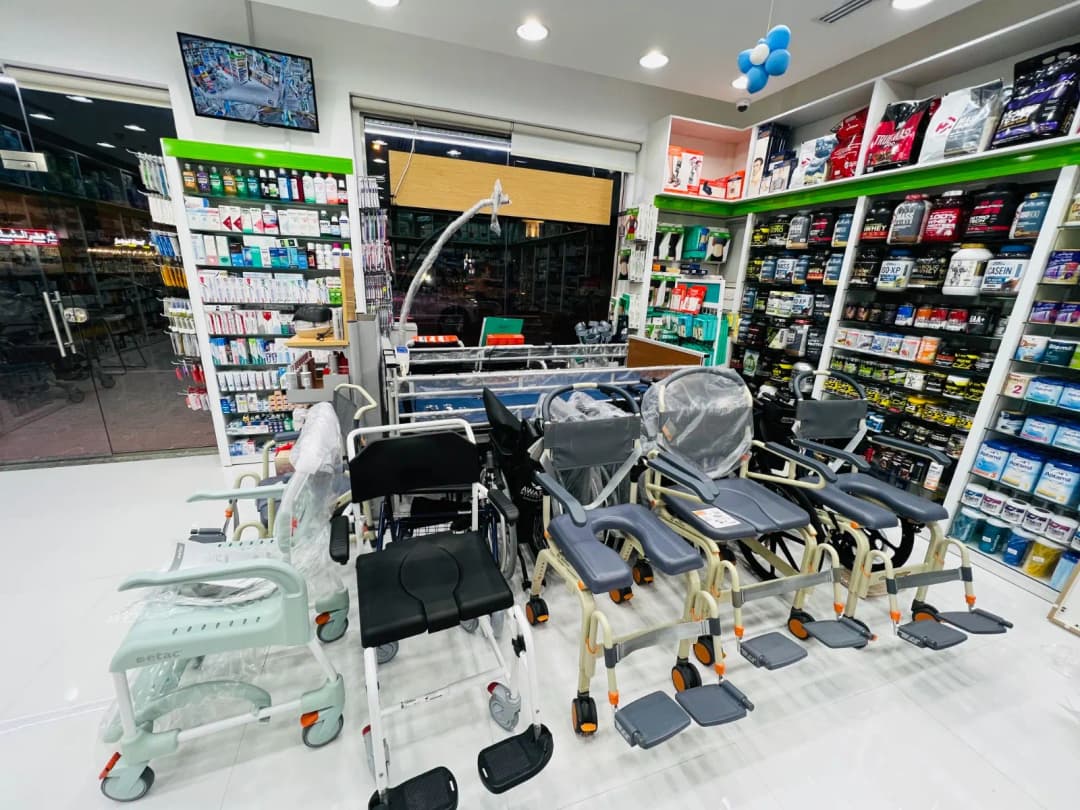 AL Hajis Pharmacy — صورة 7