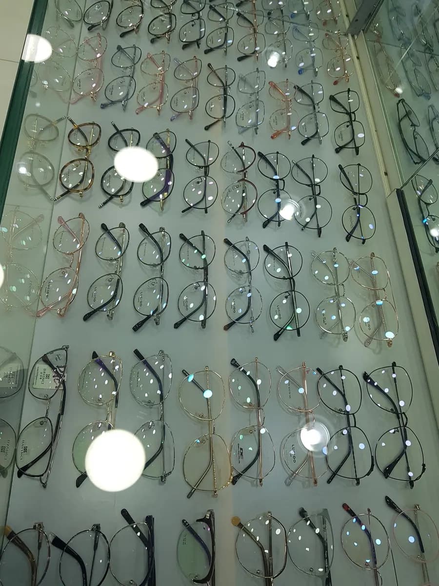AL Karawan Opticals — صورة 6