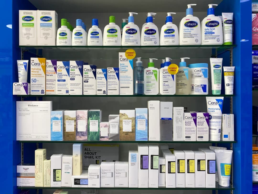 AL Wahda Pharmacy photo 4