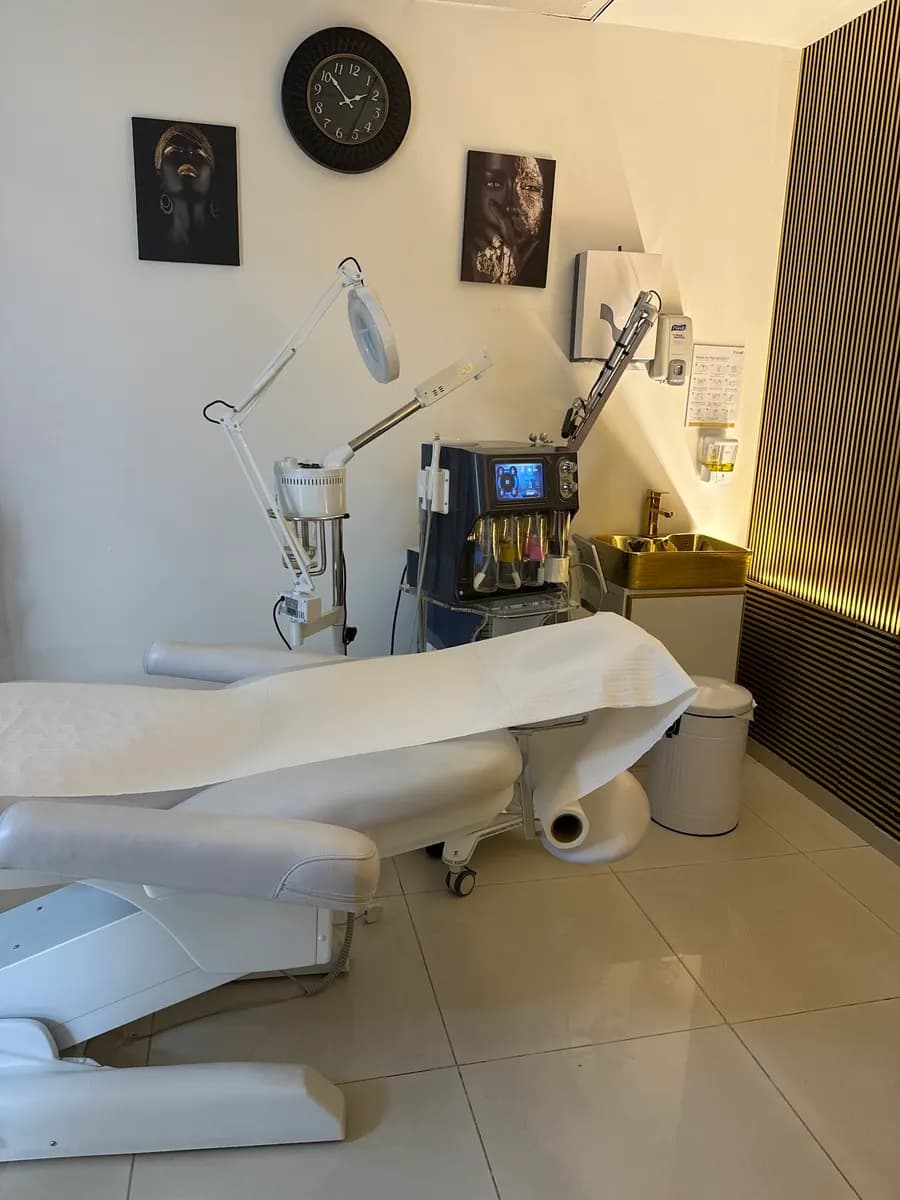 Everest Medical Center photo 5