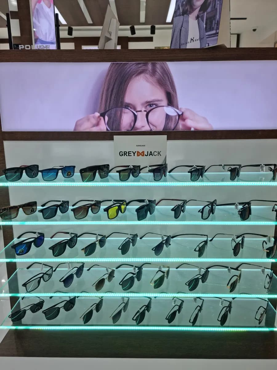 Grand Opticals photo 4
