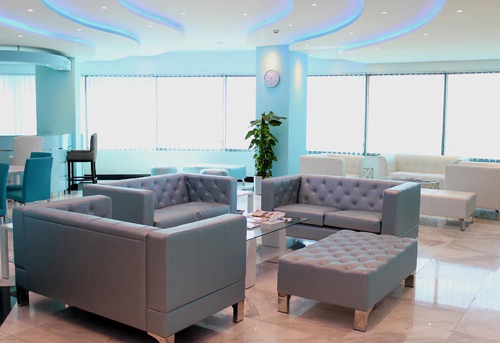 Reval Medical Center - Plastic surgeries | Skincare | Laser Hair Removal | Dentistry — صورة 2