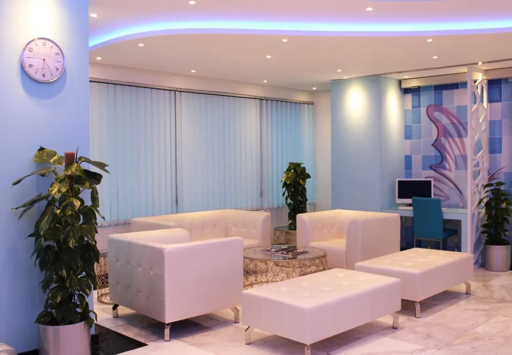 Reval Medical Center - Plastic surgeries | Skincare | Laser Hair Removal | Dentistry — صورة 4