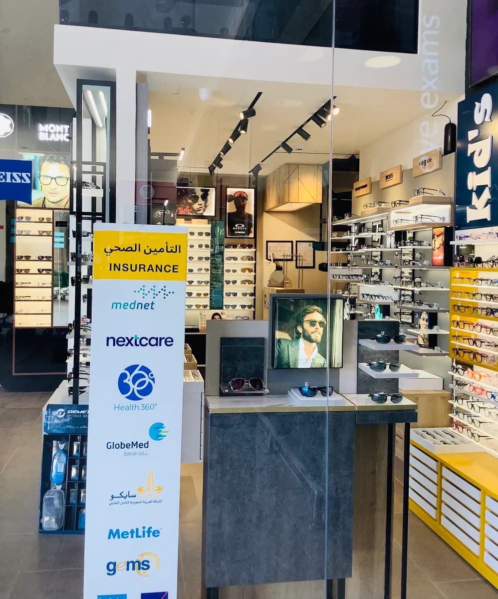 Rathod Opticians Janabiya — صورة 2
