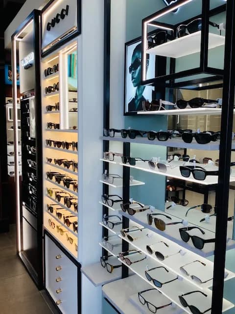 Rathod Opticians Janabiya — صورة 6