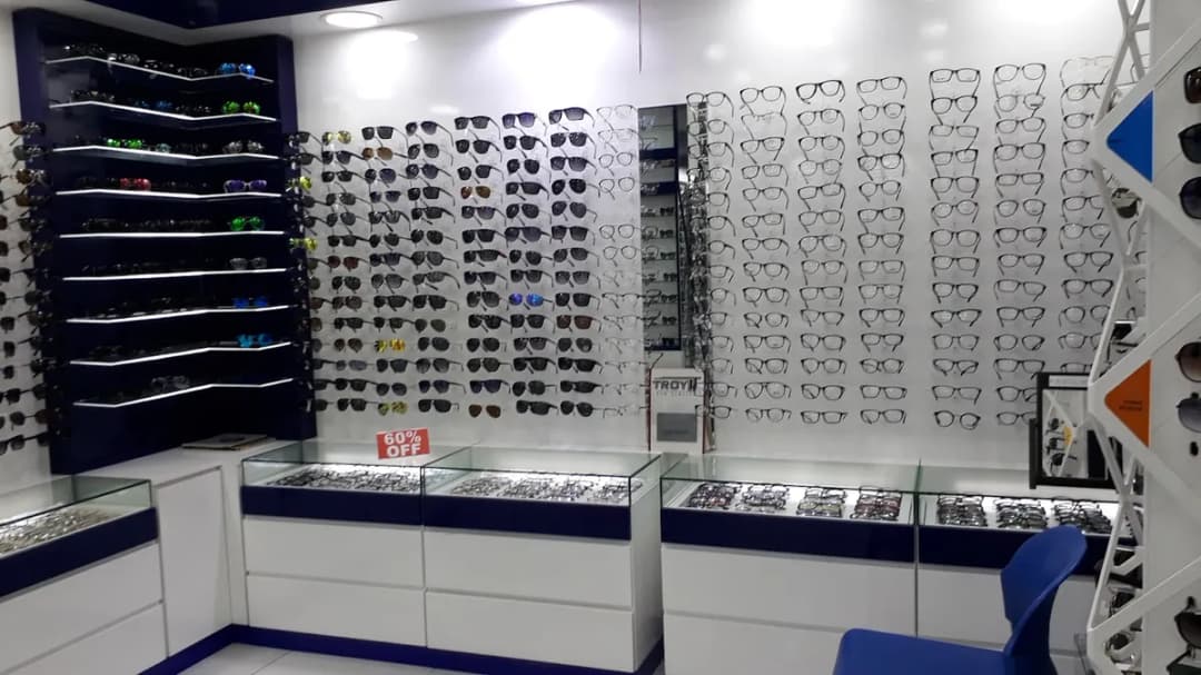 Clear Vision Optics, Bukowarah — صورة 3