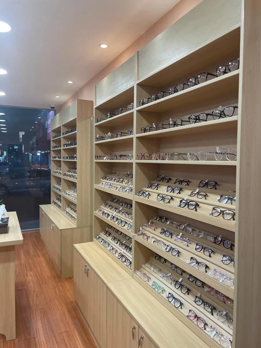 Al Manzar Optics — صورة 2