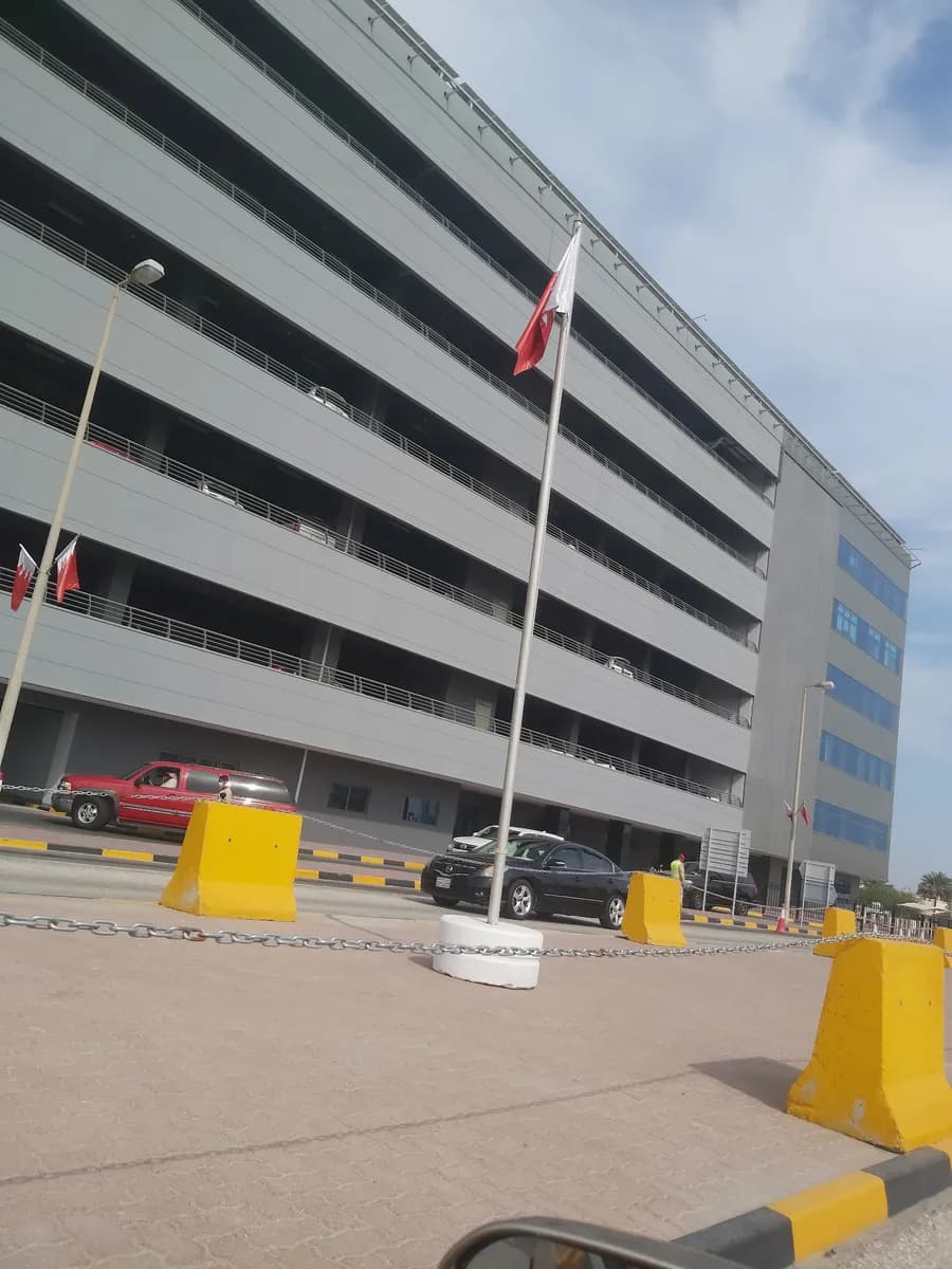 BDF Hospital Clinic Building- Royal Medical Services — صورة 3