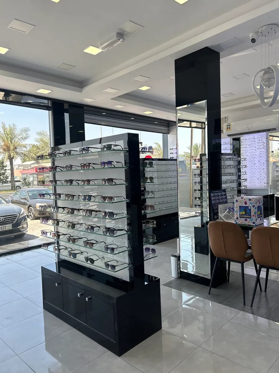 Al Farabi Optician — صورة 2