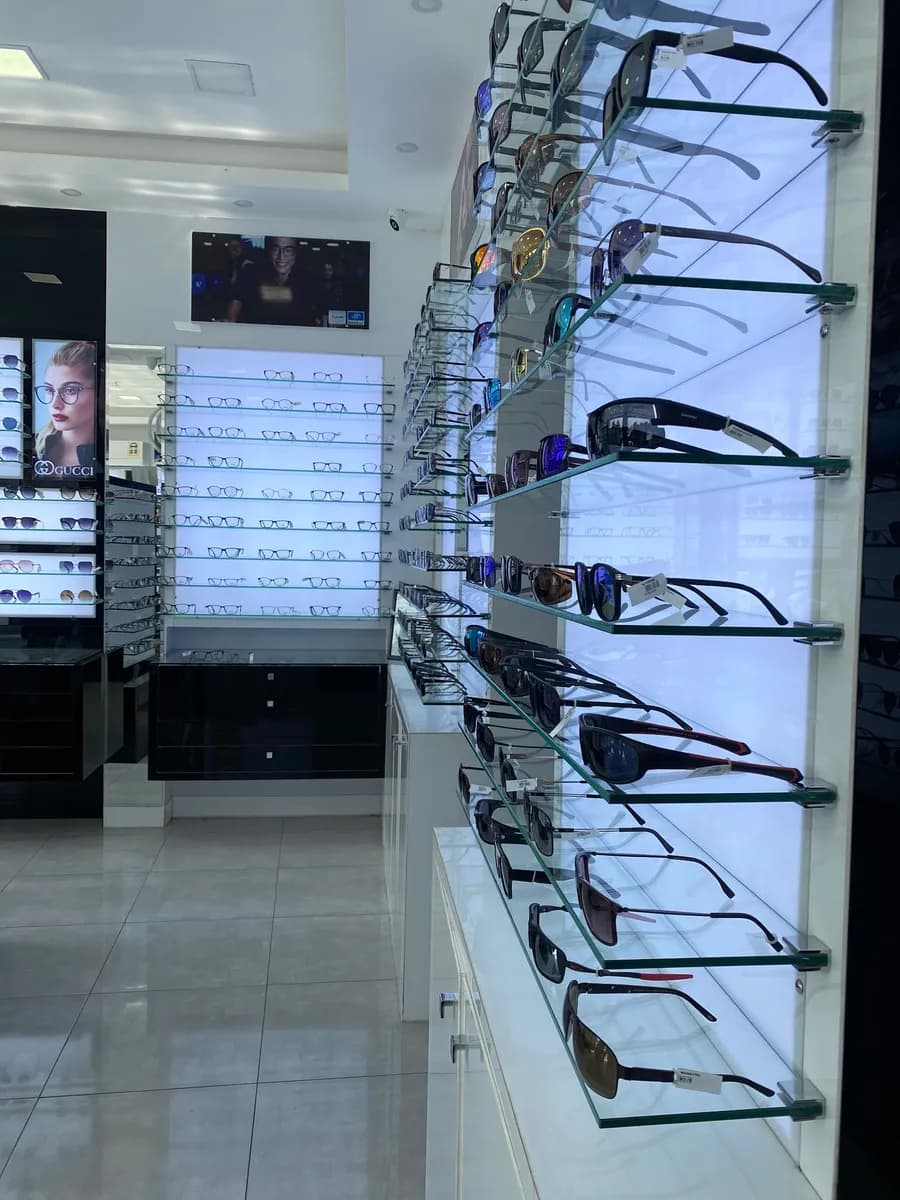 Al Farabi Optician — صورة 7