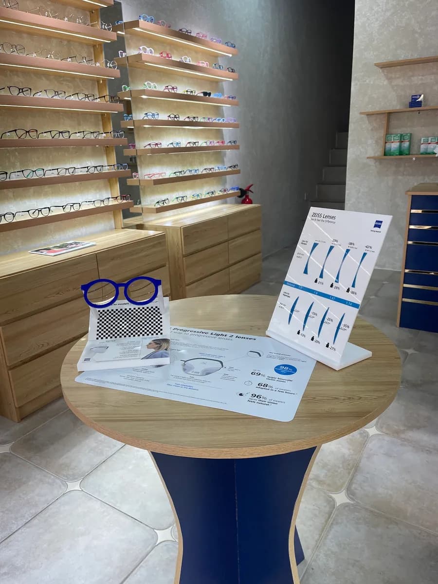 Lunettes Optics — صورة 2