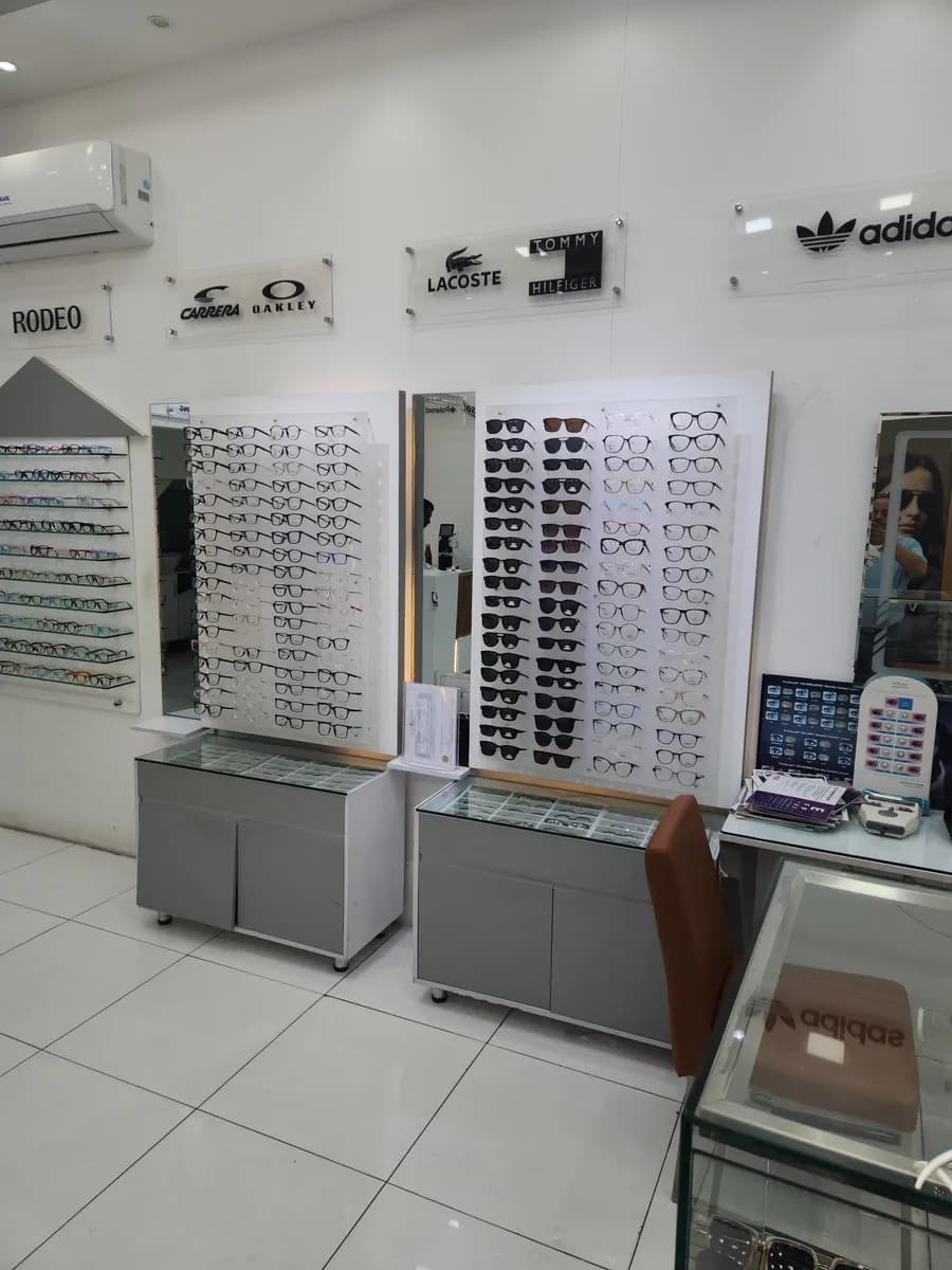 Bismi Optics Wll , Hamad Town — صورة 3